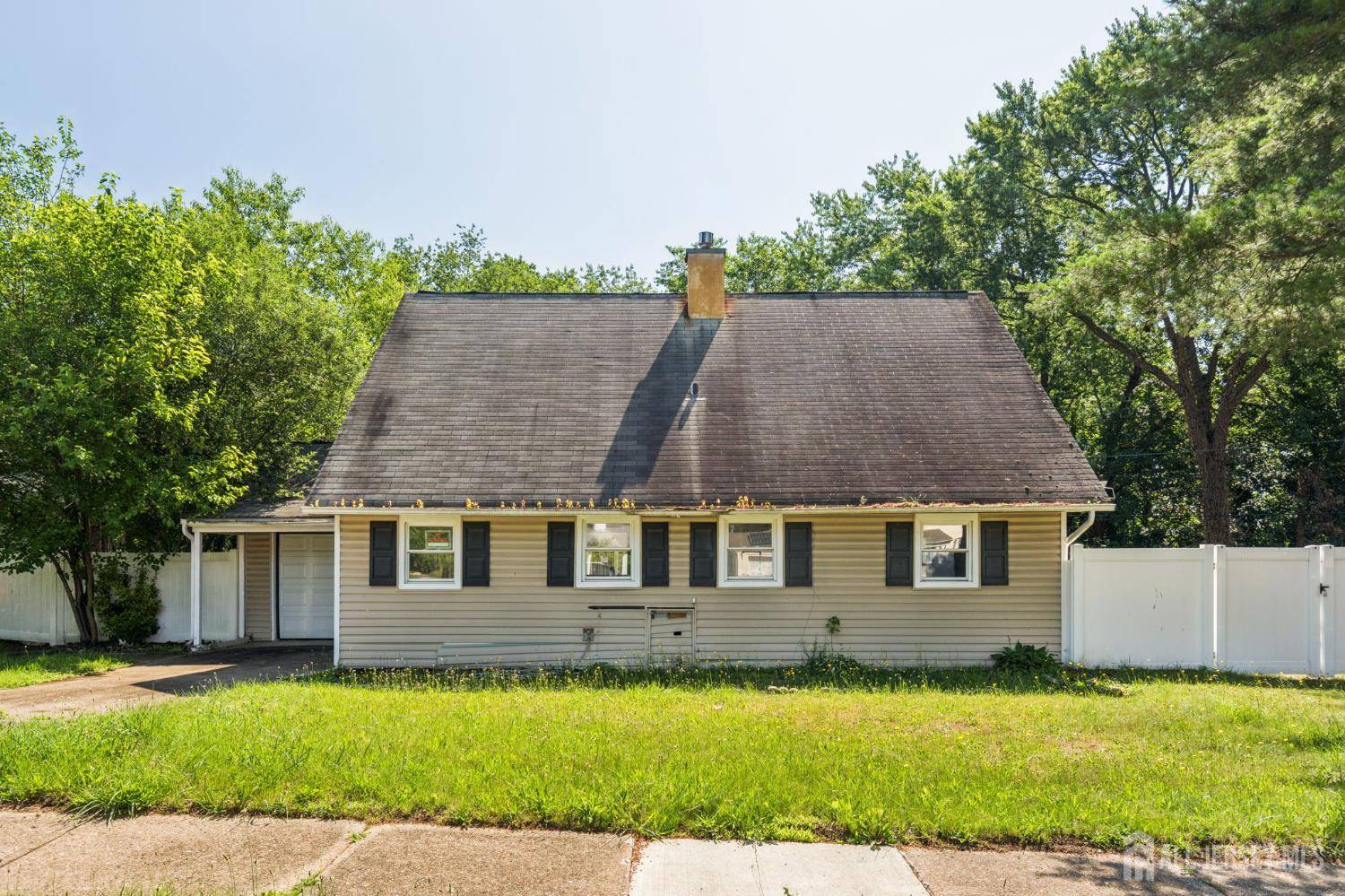 214 Millbrook DR, Willingboro, NJ 08046