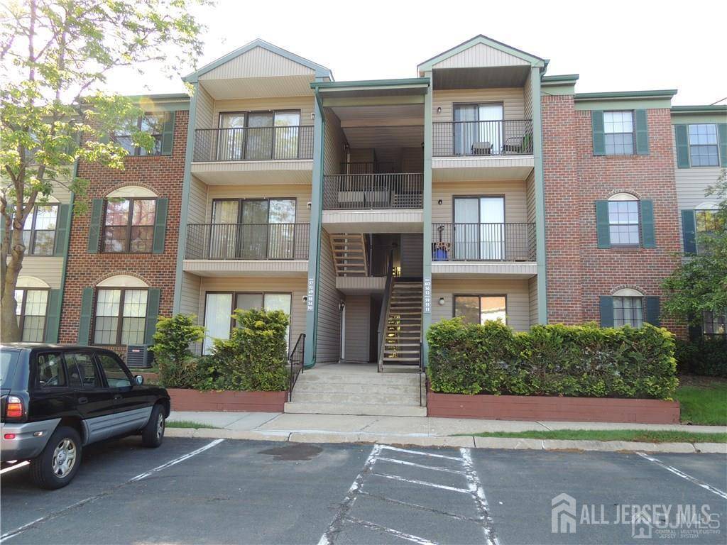 50 Fisher DR, Franklin, NJ 08823