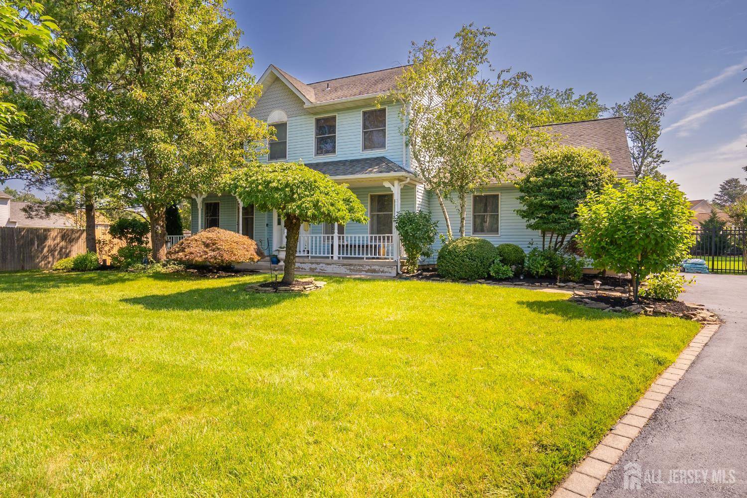 South Brunswick, NJ 08810,10 Chelsea CT