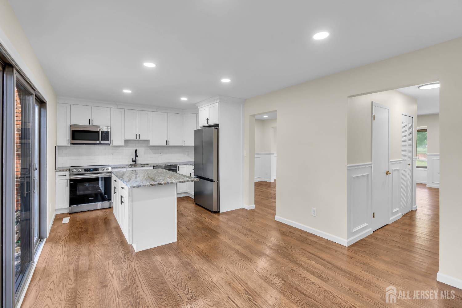 East Windsor, NJ 08520,63 Dennison DR