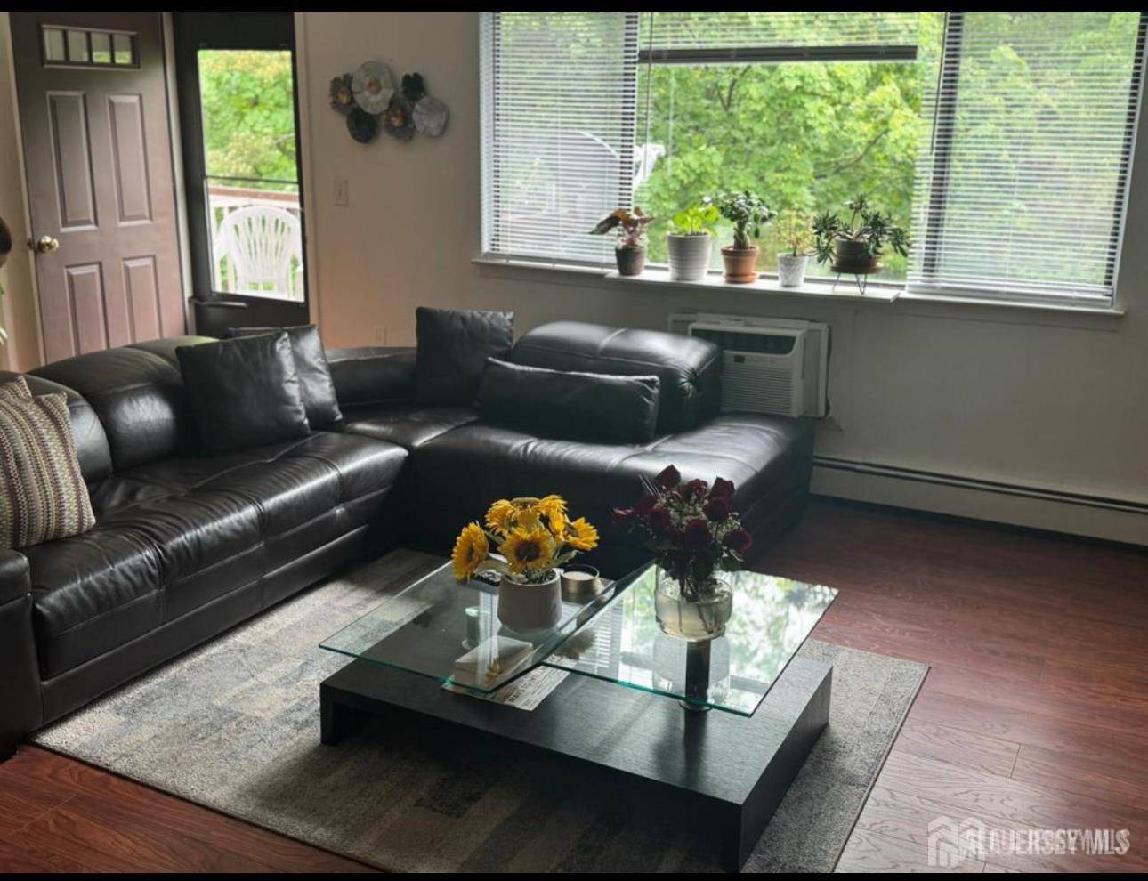 Woodbridge Proper, NJ 07095,320 Cricket LN