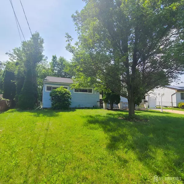 Old Bridge, NJ 08859,15 Clemson ST