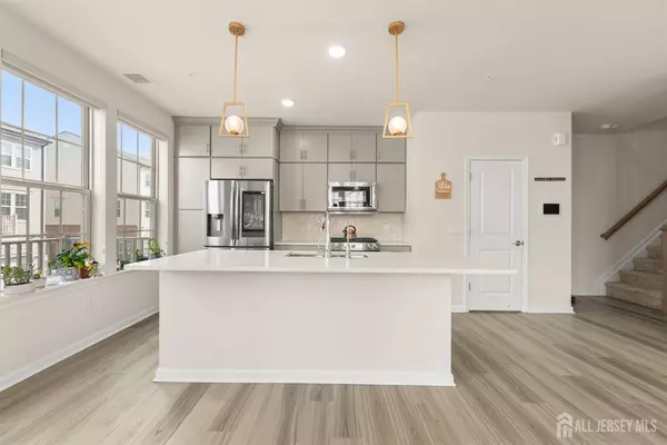 4 Arnold DR #5302, Wood-ridge, NJ 07075