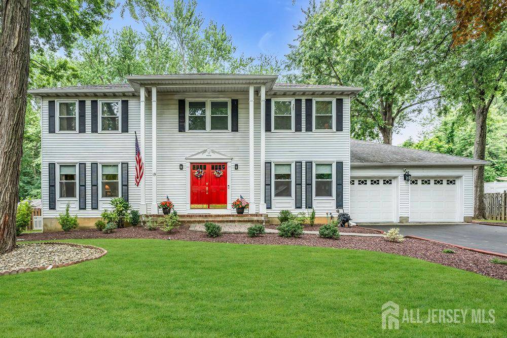 19 Bartlett CT, Old Bridge, NJ 07747