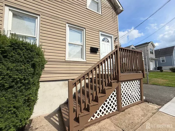 Carteret, NJ 07008,22 JOHN ST