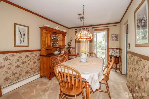 Iselin, NJ 08830,104 Elizabeth AVE