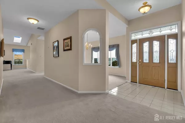 Monroe, NJ 08831,16 Brighton CT