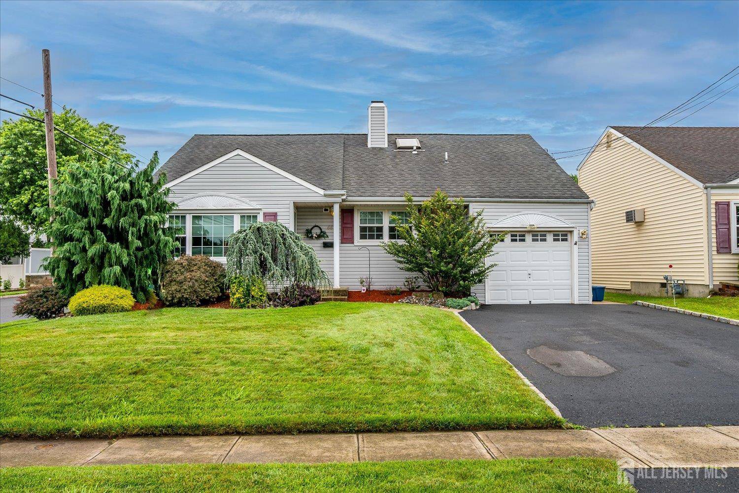 66 Broadway AVE, Colonia, NJ 07067