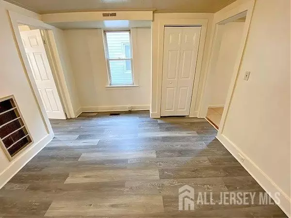Sayreville, NJ 08872,19 Haag ST