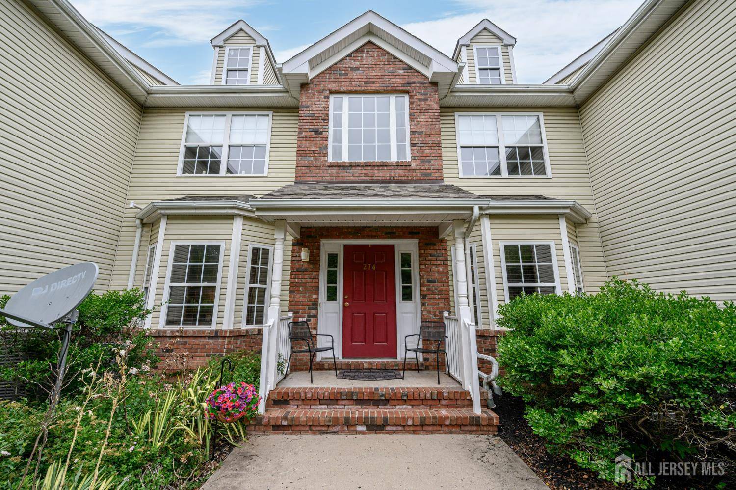 274 Pinelli DR, Piscataway, NJ 08854
