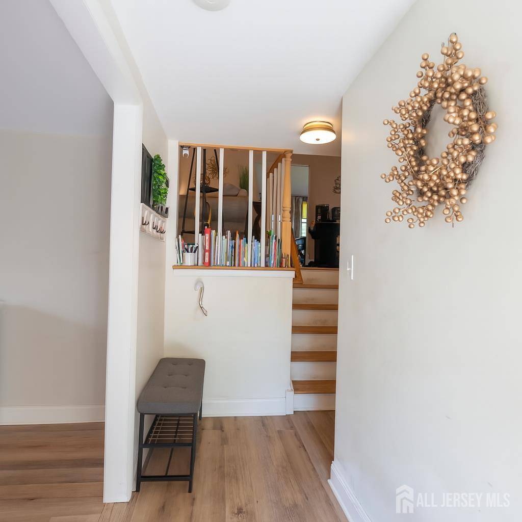 Spotswood, NJ 08884,21 Rieder RD