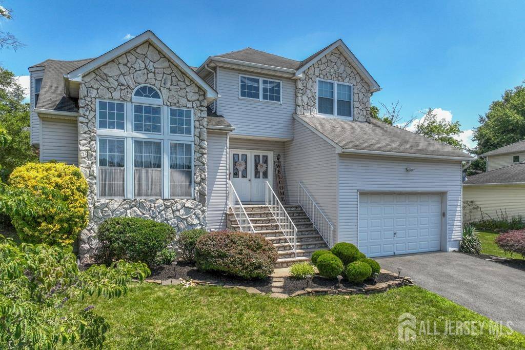 Milltown, NJ 08850,18 Nelson DR