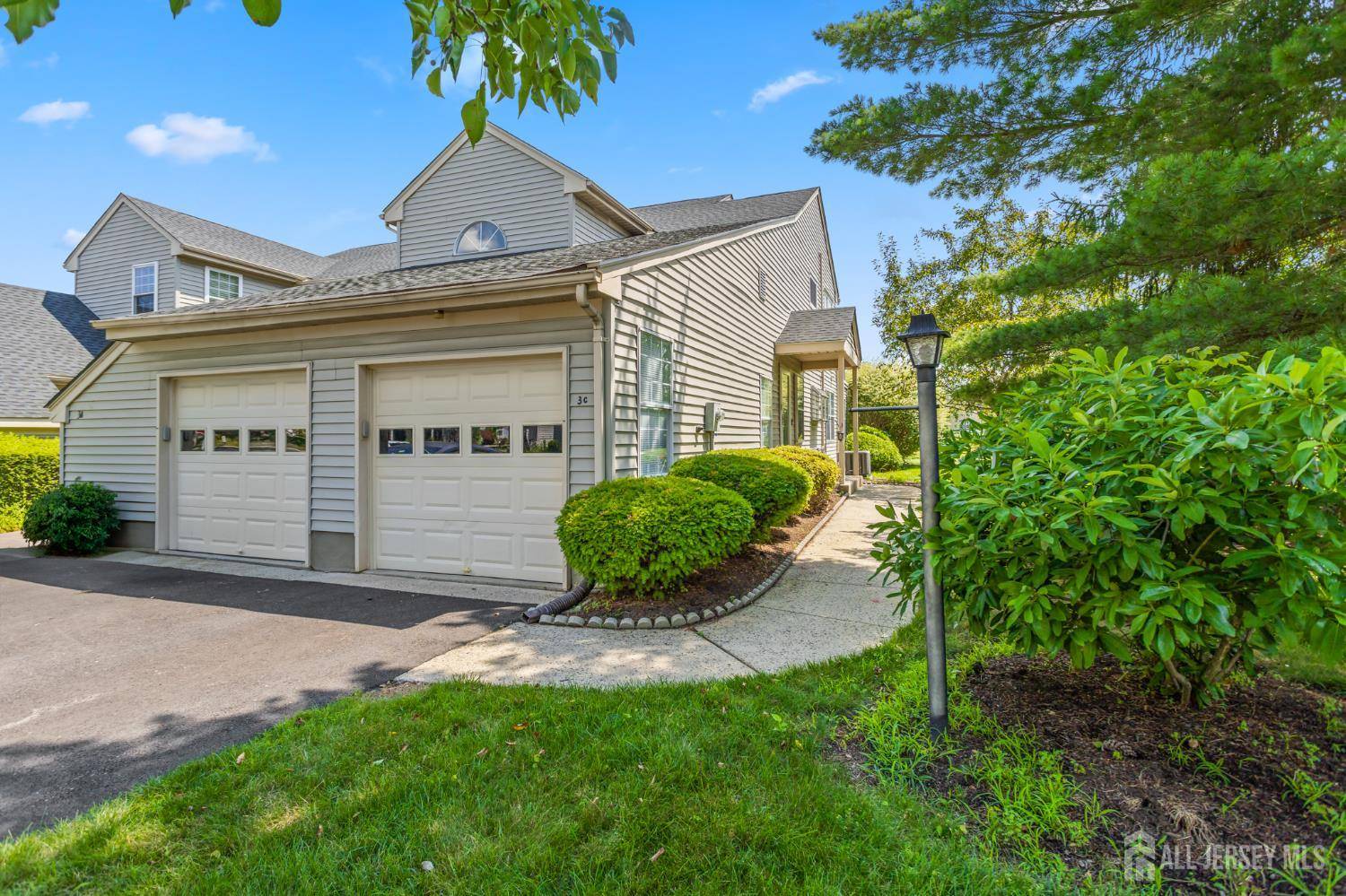 3-C Hillsborough DR, Monroe, NJ 08831
