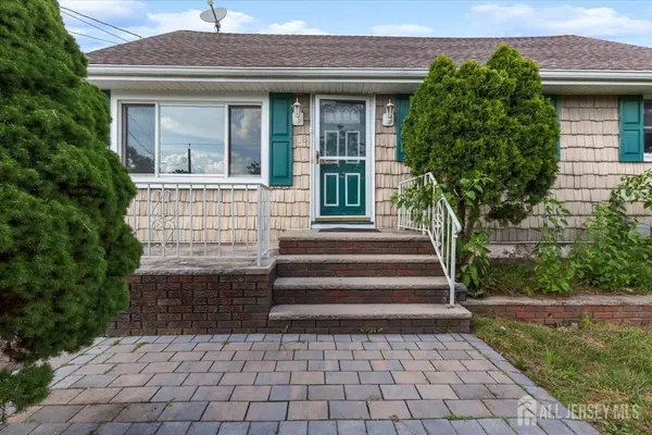 18 WESTBURY RD, Iselin, NJ 08830