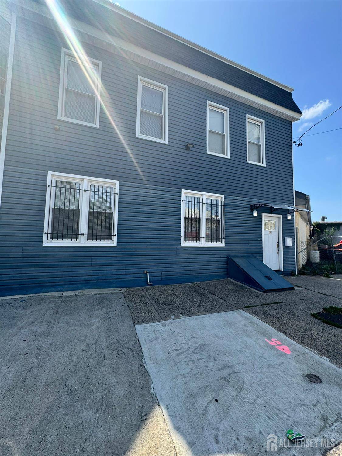 705 S 15th ST S, Newark, NJ 07103