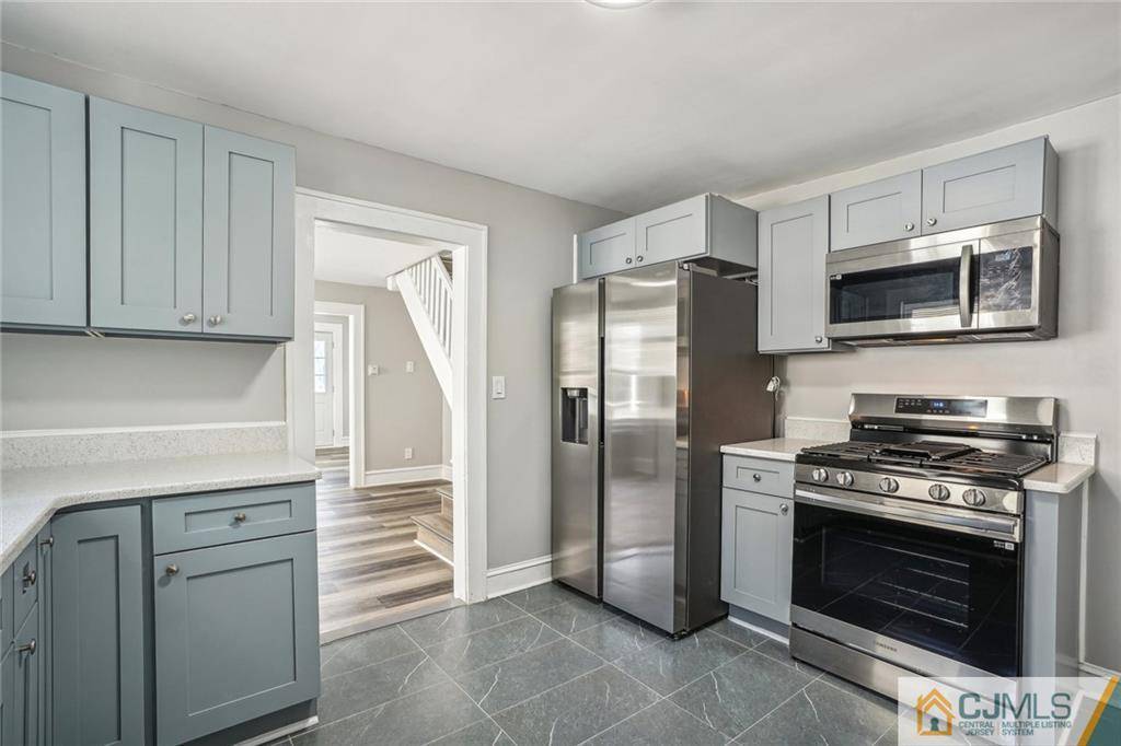 North Brunswick, NJ 08902,0-204-206 Stevens ST