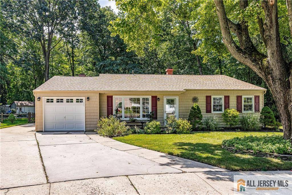 16 Eisenhower CT, Matawan, NJ 07747