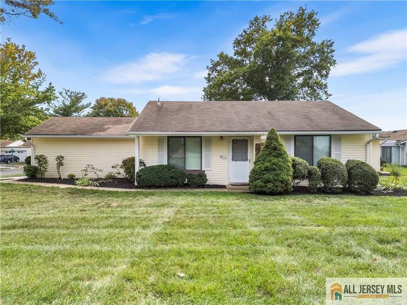 99 Dogwood PLZ #C, Monroe, NJ 08831