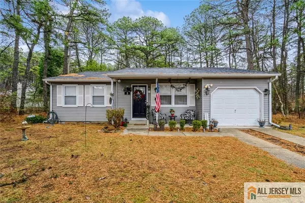 5 Attleboro LN #73, Manchester, NJ 08759