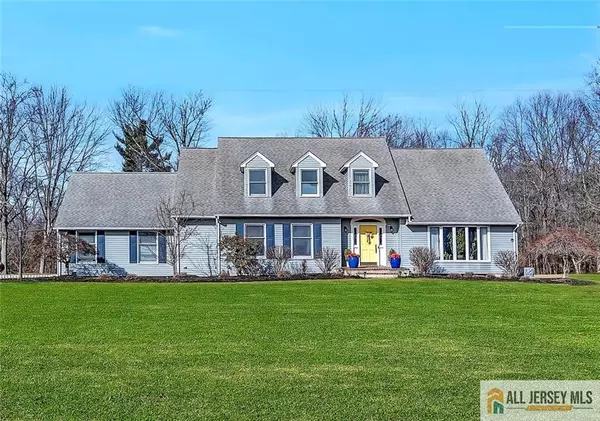 9 Miller Farm RD, Franklin, NJ 08873