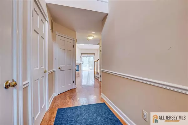Edison, NJ 08820,144 Coppertree CT #144