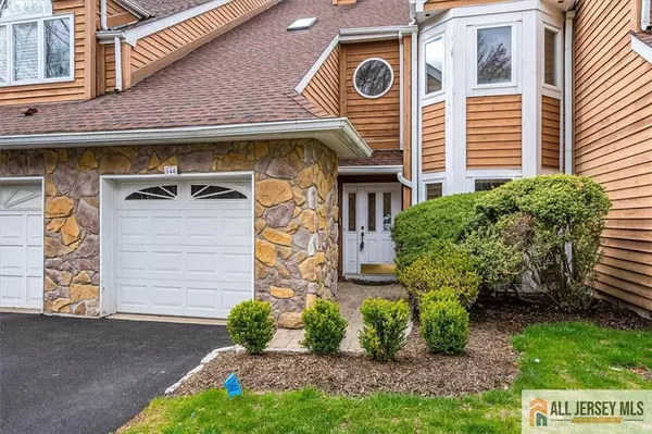 144 Coppertree CT #144, Edison, NJ 08820