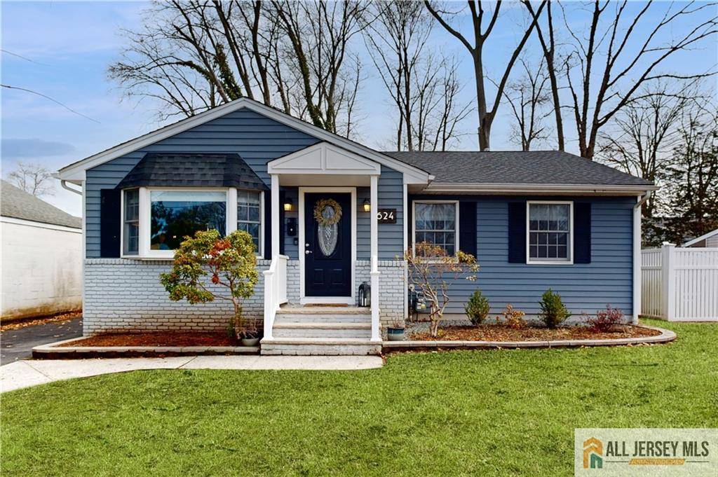 624 Lyman AVE, Woodbridge Proper, NJ 07095
