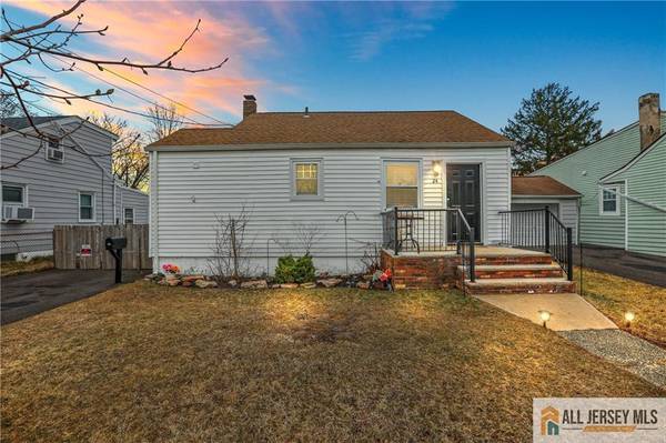 24 Eisenhower DR,  Sayreville,  NJ 08872