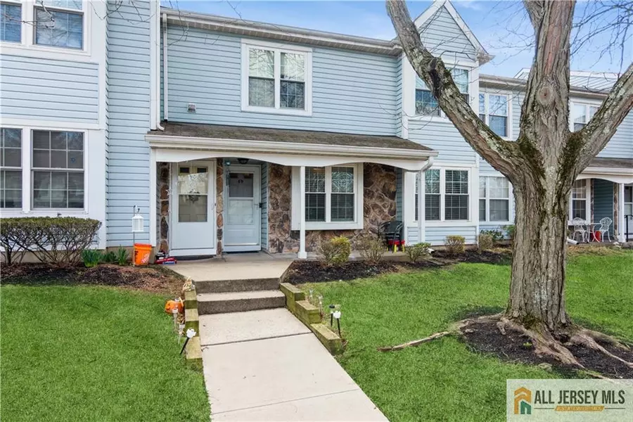 89 Wycombe PL, Franklin, NJ 08873