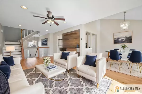 South Amboy, NJ 08879,21 Capica CT #89