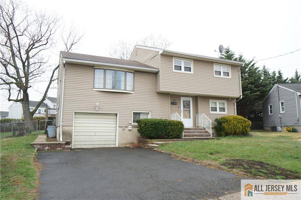 Carteret, NJ 07008,17 Wedgewood DR