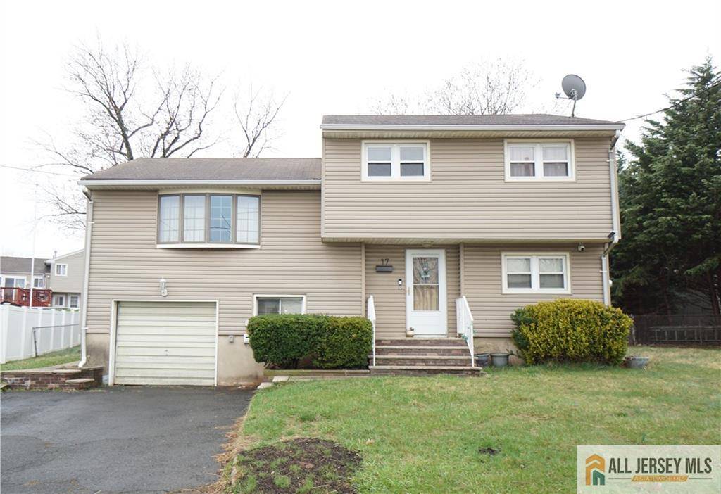 17 Wedgewood DR, Carteret, NJ 07008