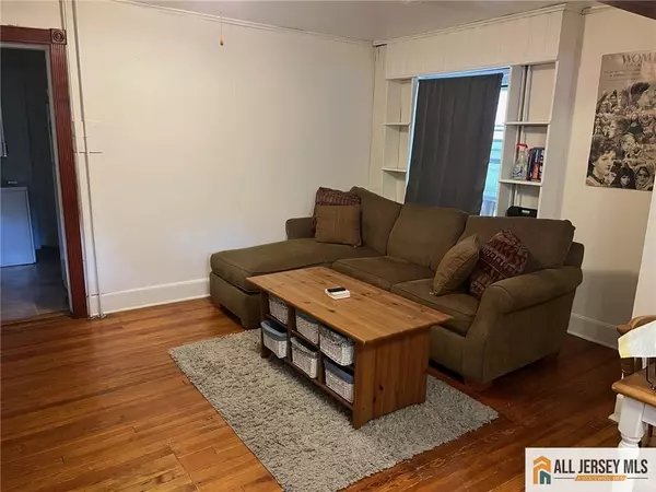New Brunswick, NJ 08901,51 Richardson ST