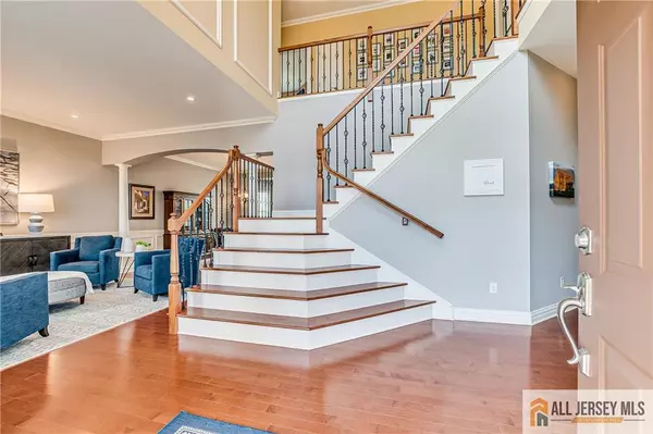 South Brunswick, NJ 08852,4 Van Gogh CT