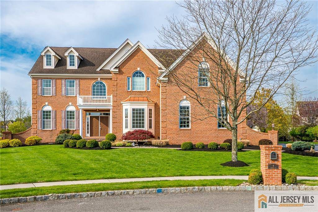 4 Van Gogh CT, South Brunswick, NJ 08852