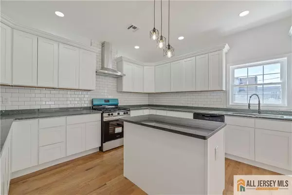 Old Bridge, NJ 07735,452 Raritan BLVD