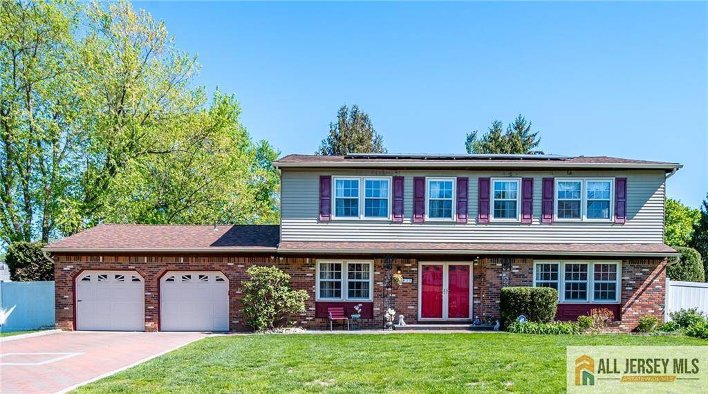 35 Groendyke LN, Plainsboro, NJ 08536