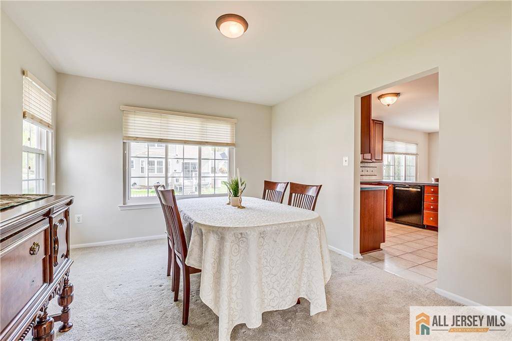 South Brunswick, NJ 08824,40 Greyhound CT