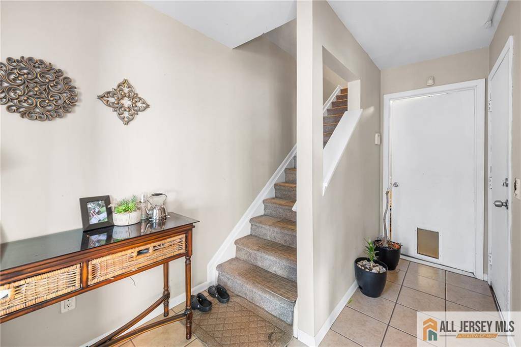 New Brunswick, NJ 08901,156 George ST