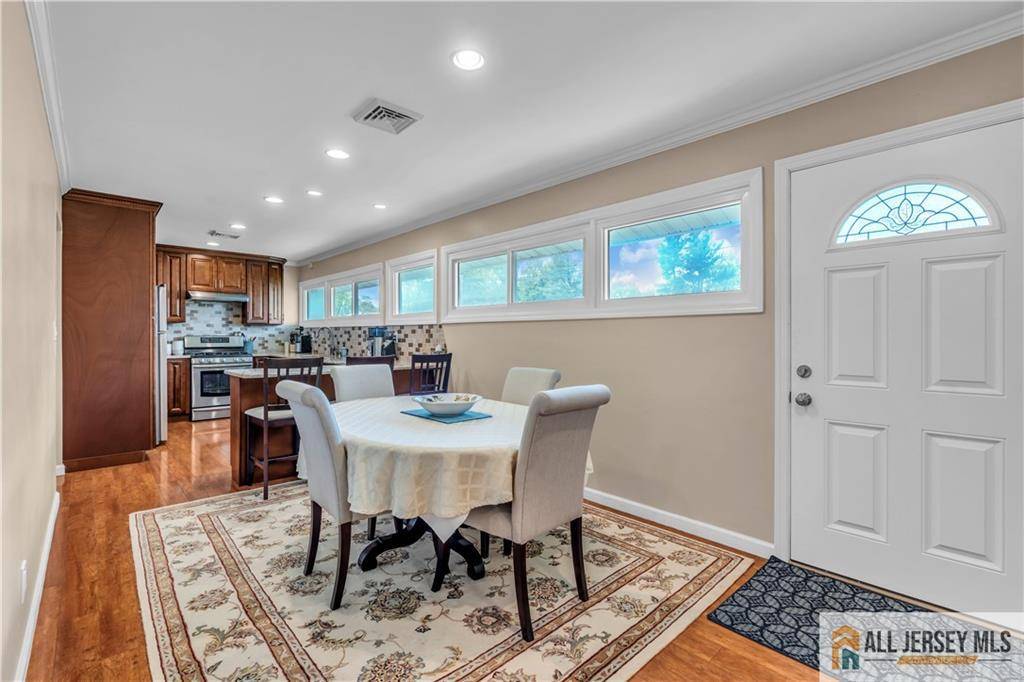 South Brunswick, NJ 08824,185 Kendall RD