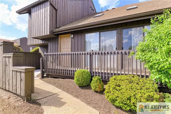 354 Westgate DR,  Edison,  NJ 08820