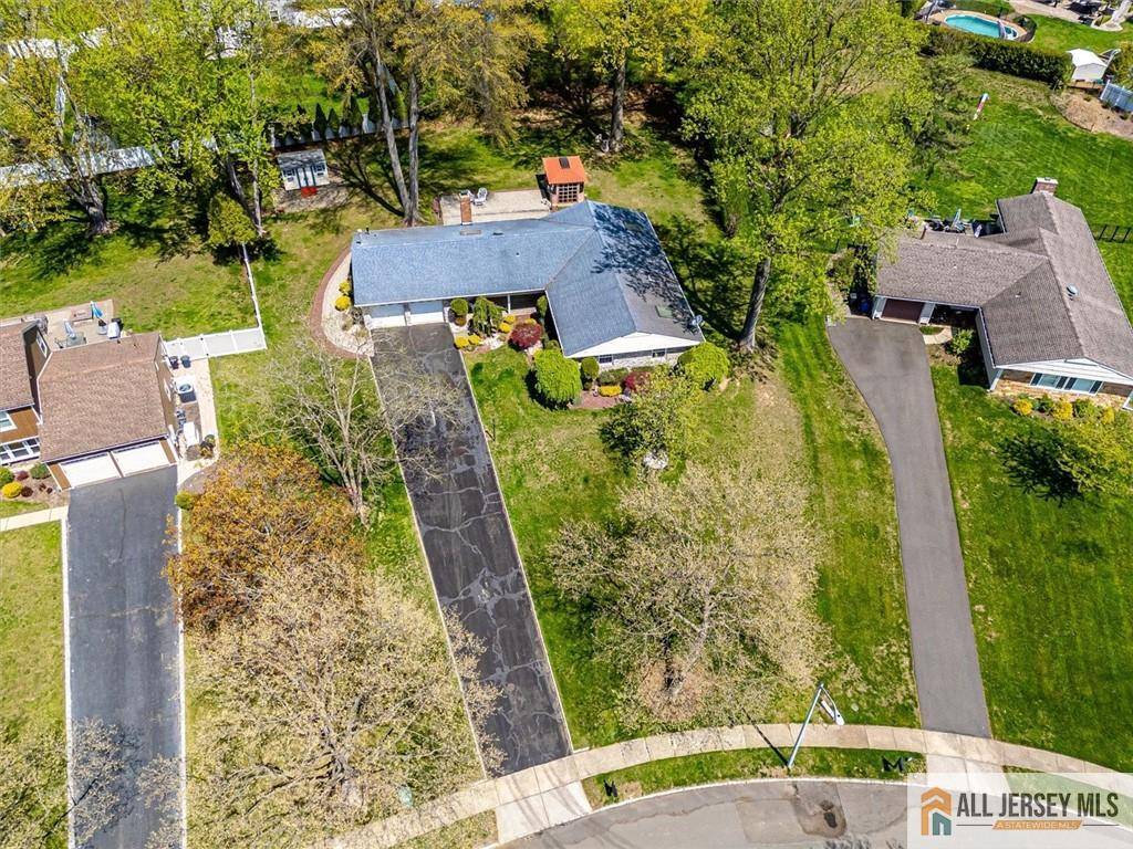 Manalapan, NJ 07726,14 Clinton DR