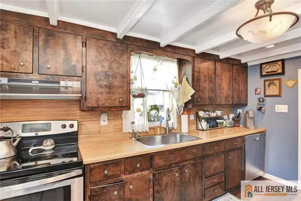 Matawan, NJ 07747,130 Freneau AVE