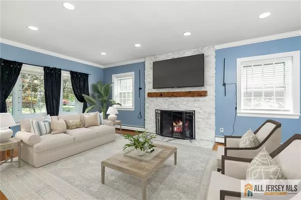 Trenton, NJ 08618,15 Kensington AVE