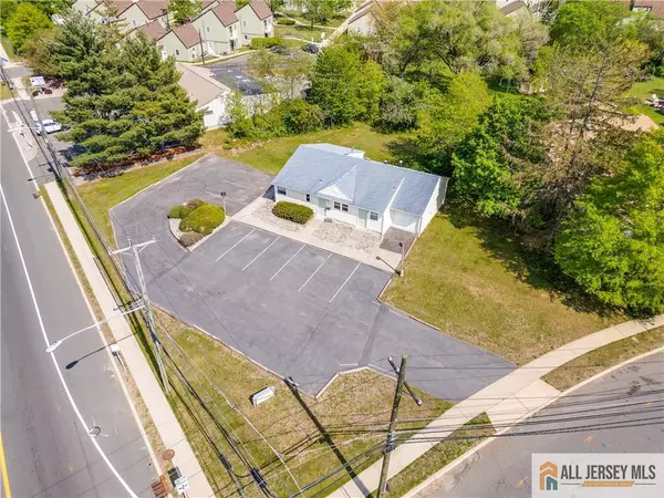 South Brunswick, NJ 08824,2 Stanworth RD