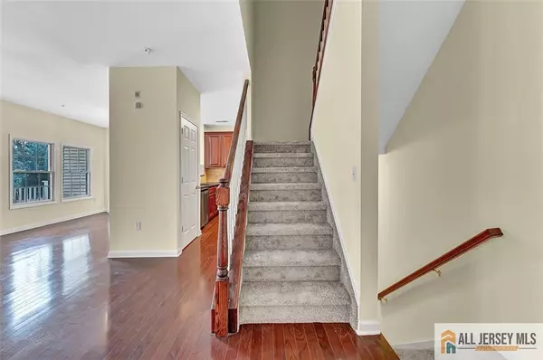 South Amboy, NJ 08879,149 Main ST #33