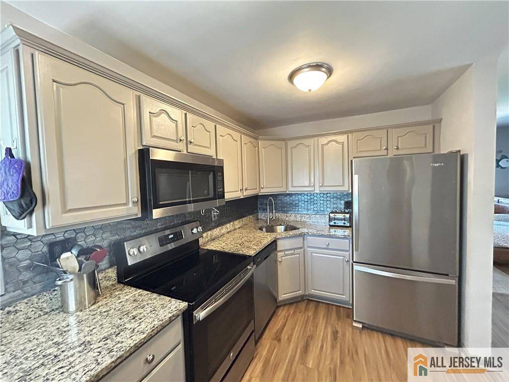 Iselin, NJ 08830,133 Pleasant AVE