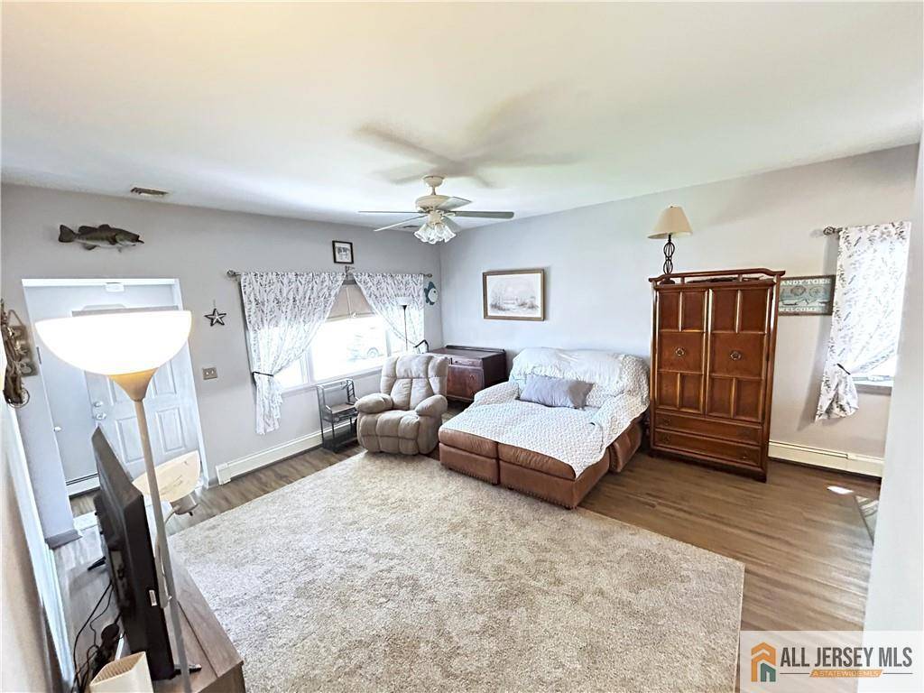 Iselin, NJ 08830,133 Pleasant AVE