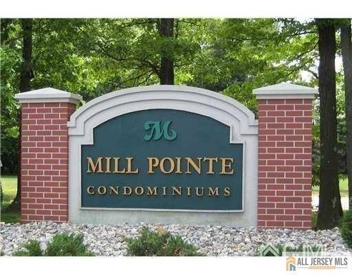 3 College DR #3, Edison, NJ 08817
