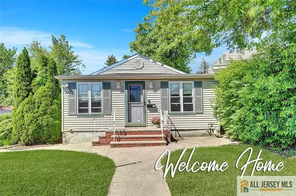 71 Russell ST, Woodbridge Proper, NJ 07095